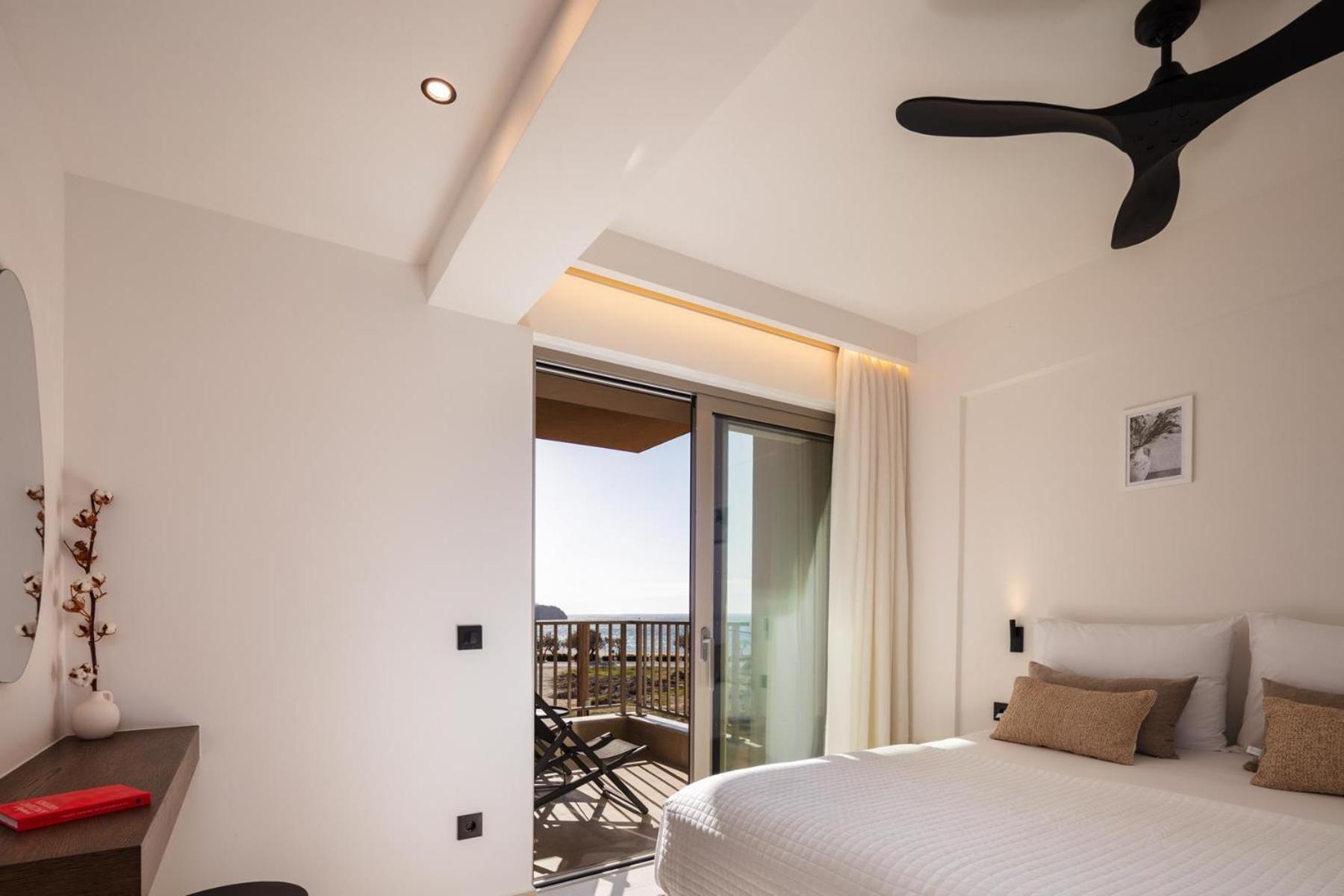 פלאקיאס Ririka Beach Living, New Feel-At-Home Luxury Suites מראה חיצוני תמונה